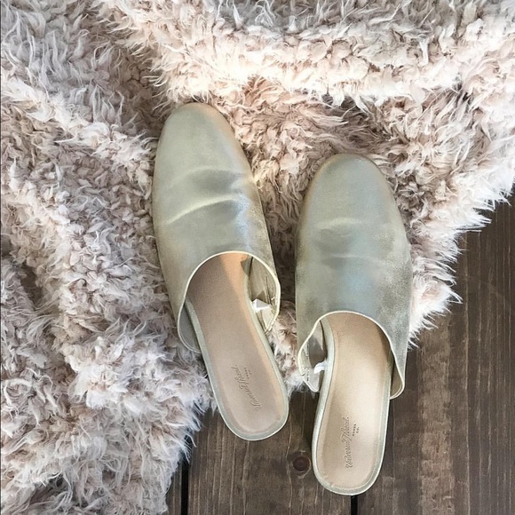Universal Thread Shoes - Women's Brooklyn Backless Mules - Gold